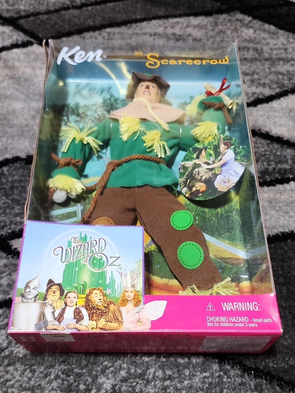 1999 MATTEL WIZARD OF OZ COLLECTOR EDITION KEN AS SCARECROW DOLL #25816